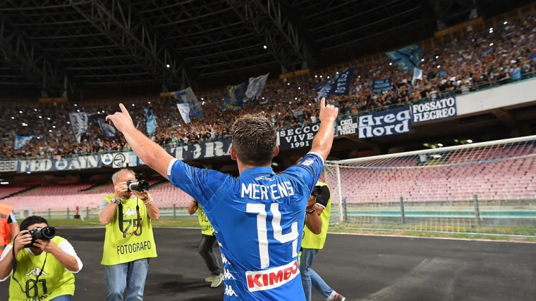 TuttoSport- La Juventus può pensare a Mertens, ma la situazione è complessa