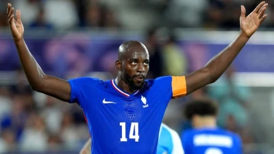 Mateta resta in Inghilterra: sorpasso Forest, Juventus beffata