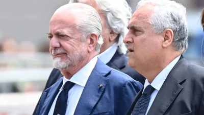 Gazzetta - Il mercato bloccato del Napoli è un paradosso: De Laurentiis dispone di 174 milioni di liquidità