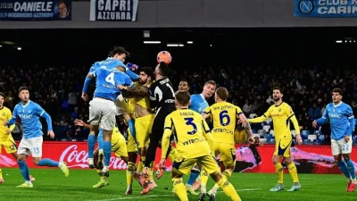 Napoli-Verona, la moviola: perché il contatto di Buongiorno non doveva essere rigore