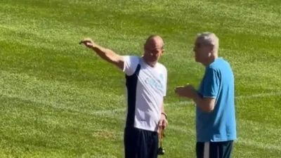 Napoli, il nuovo corso di Allegri parte da Dimaro: più pallone, applausi dei tifosi e Hojlund subito protagonista