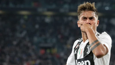 VIDEO - FIRENZE, Dybala e Cuadrado in albergo: "Ma mi avevi detto che era qui..."
