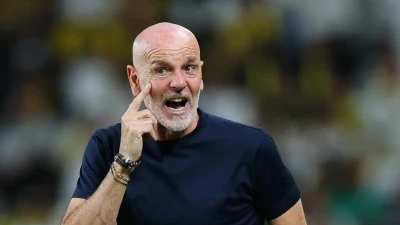 Fiorentina, club e Pioli si separano definitivamente: chiusa consensualmente l’esperienza viola