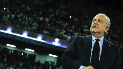 De Laurentiis: “Scudetto? Ci sono degli striscioni più chiari di me. L’eliminazione dalla Champions? Il Napoli è stato costruito 12 anni fa”