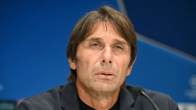 Conte applaude il Napoli e rende omaggio all’Inter: “Si poteva naufragare, i ragazzi sono stati straordinari”