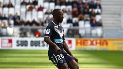 L'ANTICIPAZIONE - La radio ufficiale: "Sabaly non arriverà a Napoli"