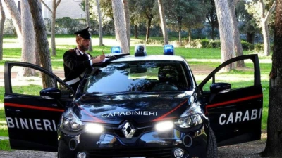 Coronavirus, si finge infermiere allo stop dei carabinieri e fa un video per vantarsi: arrestato