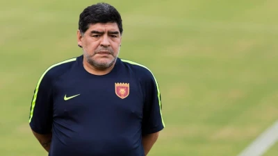 Maradona, il medico legale in aula: "Ignorati segnali d’allarme prima della morte"