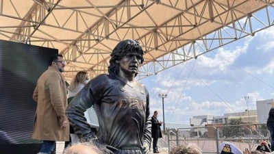 Napoli, aggiornamenti sulla questione riguardante la statua di Maradona