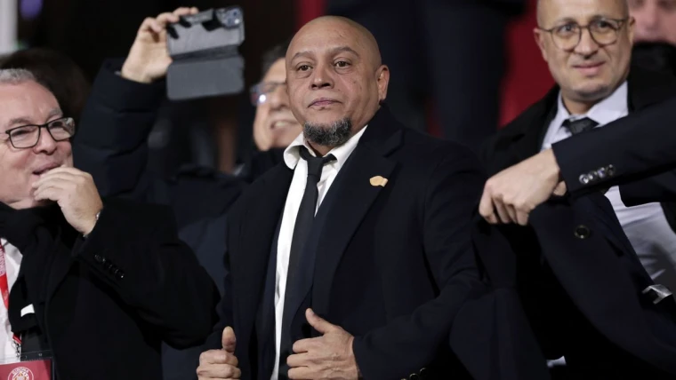 Paura e allarme (rientrato) per Roberto Carlos: intervento cardiaco d’urgenza a San Paolo, condizioni stabili