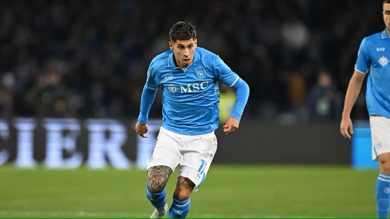 Napoli, Olivera verso l’addio? Un club di Premier fa sul serio