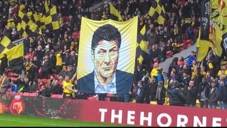 Mazzarri vola in Premier: per i tifosi è già un'icona