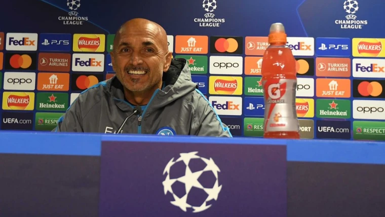 Verso Ajax-Napoli: il programma della vigilia