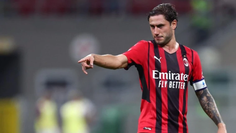 Calciomercato Milan, Calabria effetto domino: l'arrivo a Bologna libera Posch per il Como