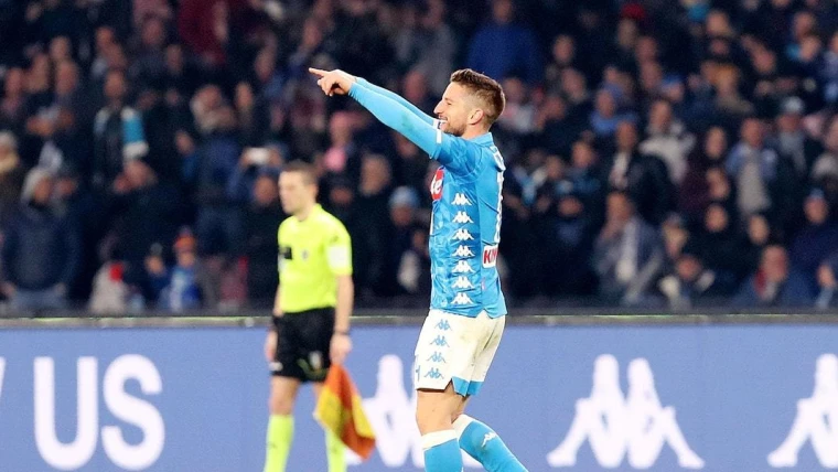 Altamura a Radio Marte: “Sul tavolo di Mertens c’è solo l’offerta del Napoli…”