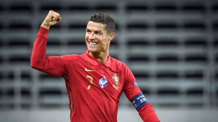 Al-Nassr, Ronaldo è ufficialmente un calciatore degli arabi: "Non vedo l'ora di provare un nuovo campionato in un nuovo Paese"