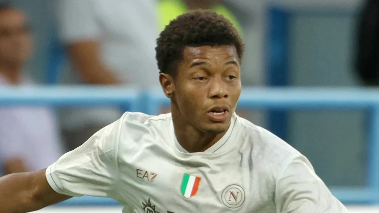 Napoli-Genoa, la moviola: dubbi sul gol annullato e sulla rete di Hojlund. Neres da rosso? Marelli chiarisce