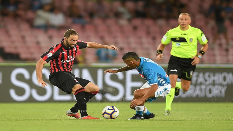 TUTTOSPORT - Offerta del West Ham per Higuain, ma il Pipita è stufo di cambiare ogni anno!