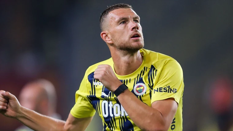 Fenerbahçe, Dzeko-Bologna, ora si può fare: trattativa in fase avanzata