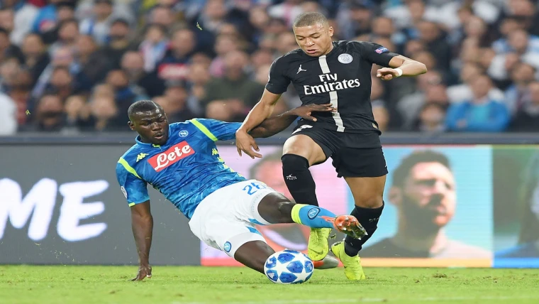 La classifica dei 50 calciatori più cari al mondo: c'è anche un azzurro