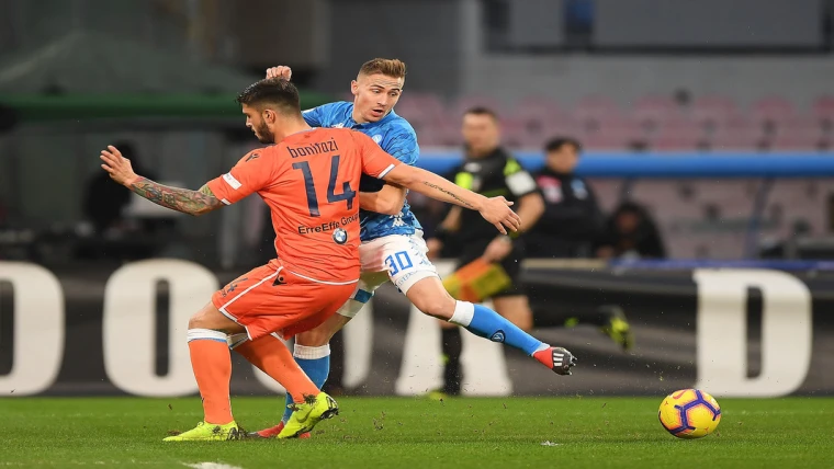 VIDEO - Napoli verso lo stadio 'Mazza'. 800 tifosi ad attendere gli azzurri