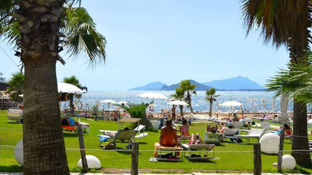 Ostia! 43+  Elenchi di Cena Sulla Spiaggia Napoli! Le migliori offerte di privati e agenzie immobiliari.